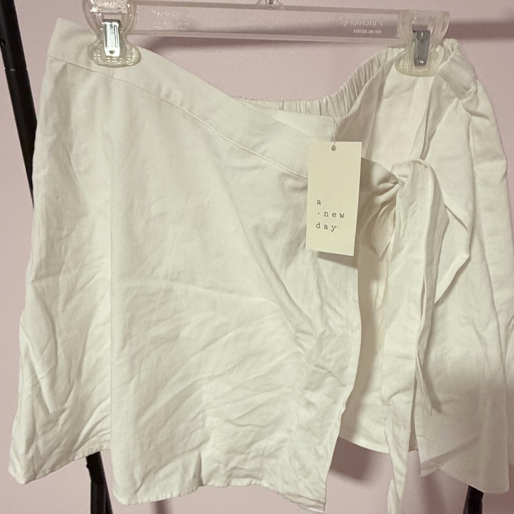 a New Day Women's Tie Mini A-Line Skirt White, Size L, NWT